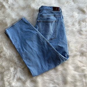 HOLLISTER ultra high rise vintage straight
